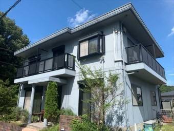 築20年の建物の外観