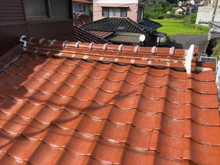 葺き直し後の瓦屋根