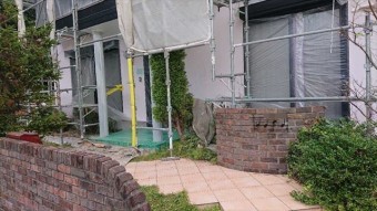 ビニールで養生