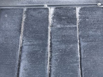 ガルバリウム屋根の白サビ
