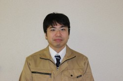 街の屋根やさん周南店スタッフ佐藤恭平