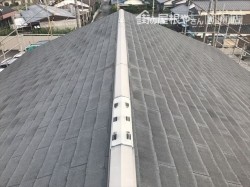 色褪せたスレート屋根