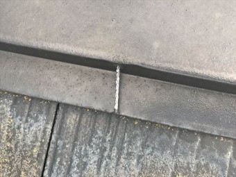 棟板金の釘の抜け