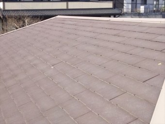 コロニアル屋根の色褪せ