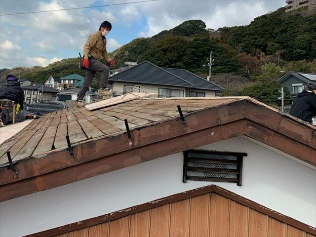 野地板の増し張り