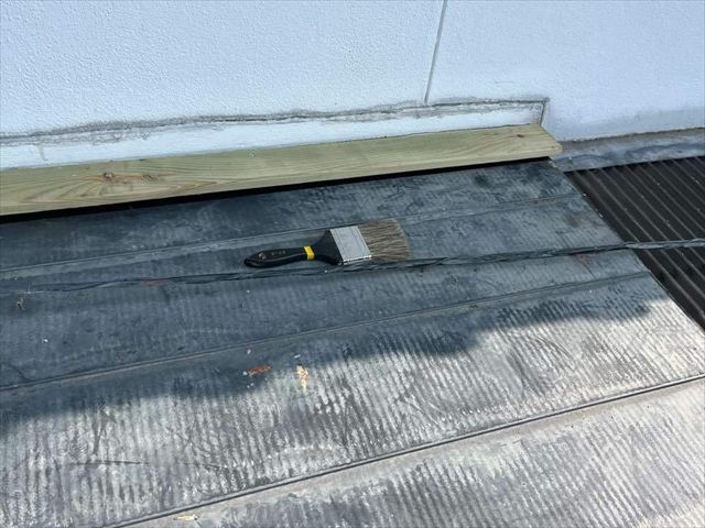 雨押え板金の木下地の取り付け