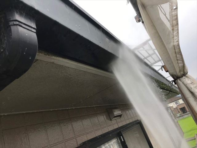 雨樋の洗浄
