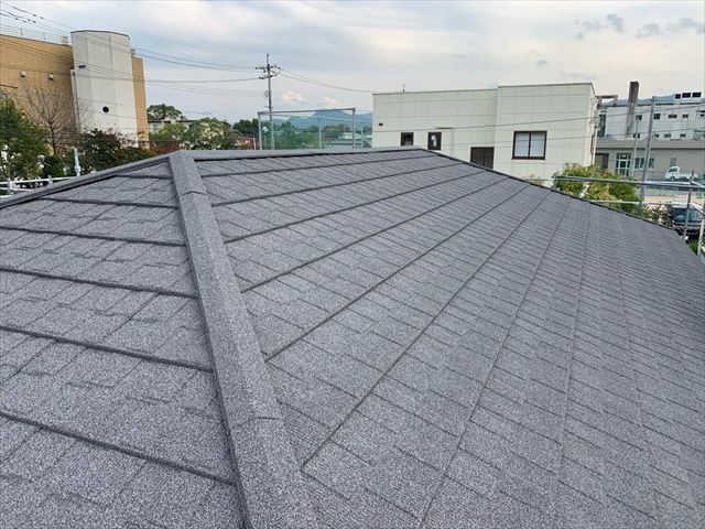 屋根カバー工法でセネターを施工した屋根