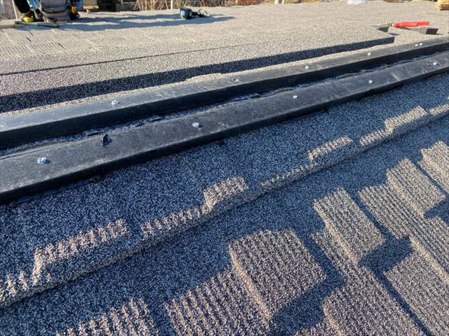 棟板金の取り付け