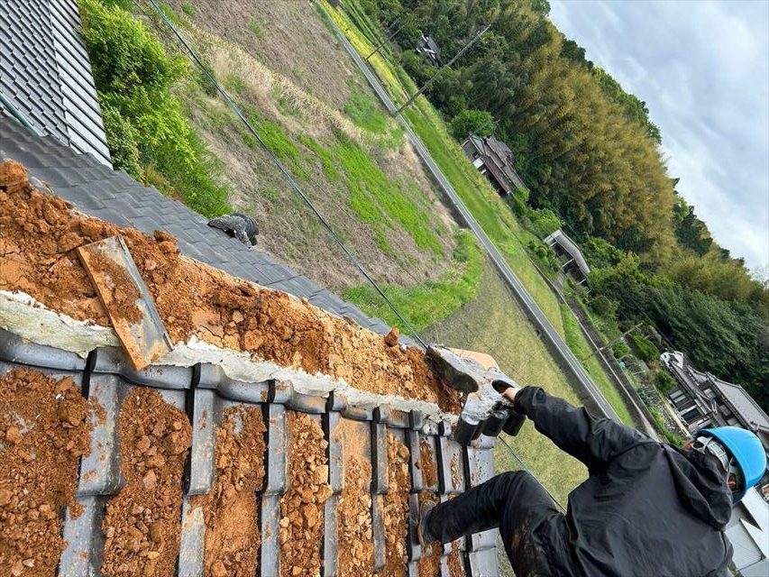棟瓦の撤去