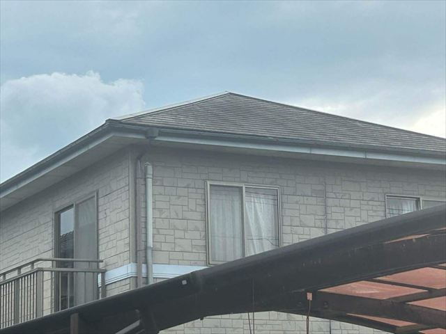 色褪せたスレート屋根