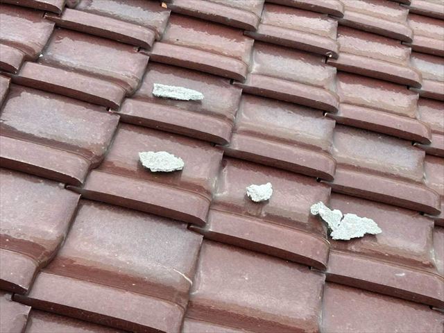 剥がれ落ちた漆喰