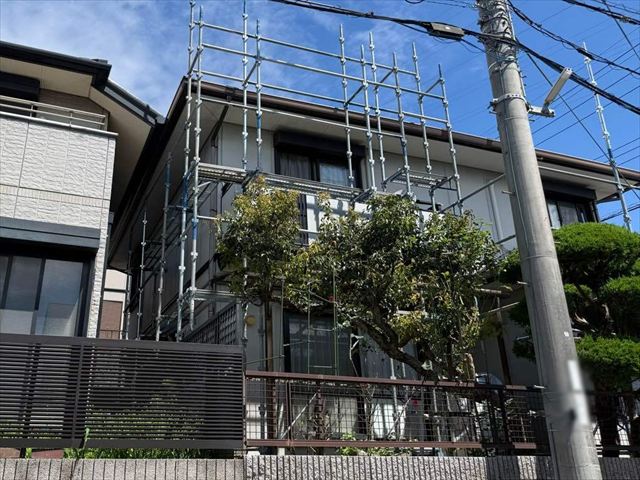 周南市の外壁塗装・屋根塗装｜足場設置の様子と足場なしでできない理由