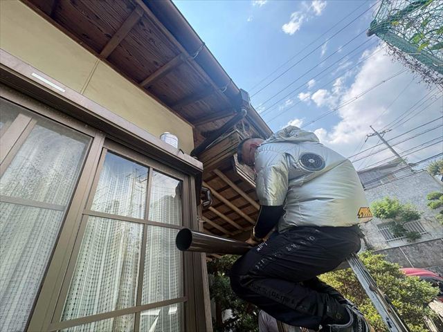 雨樋の取り付け